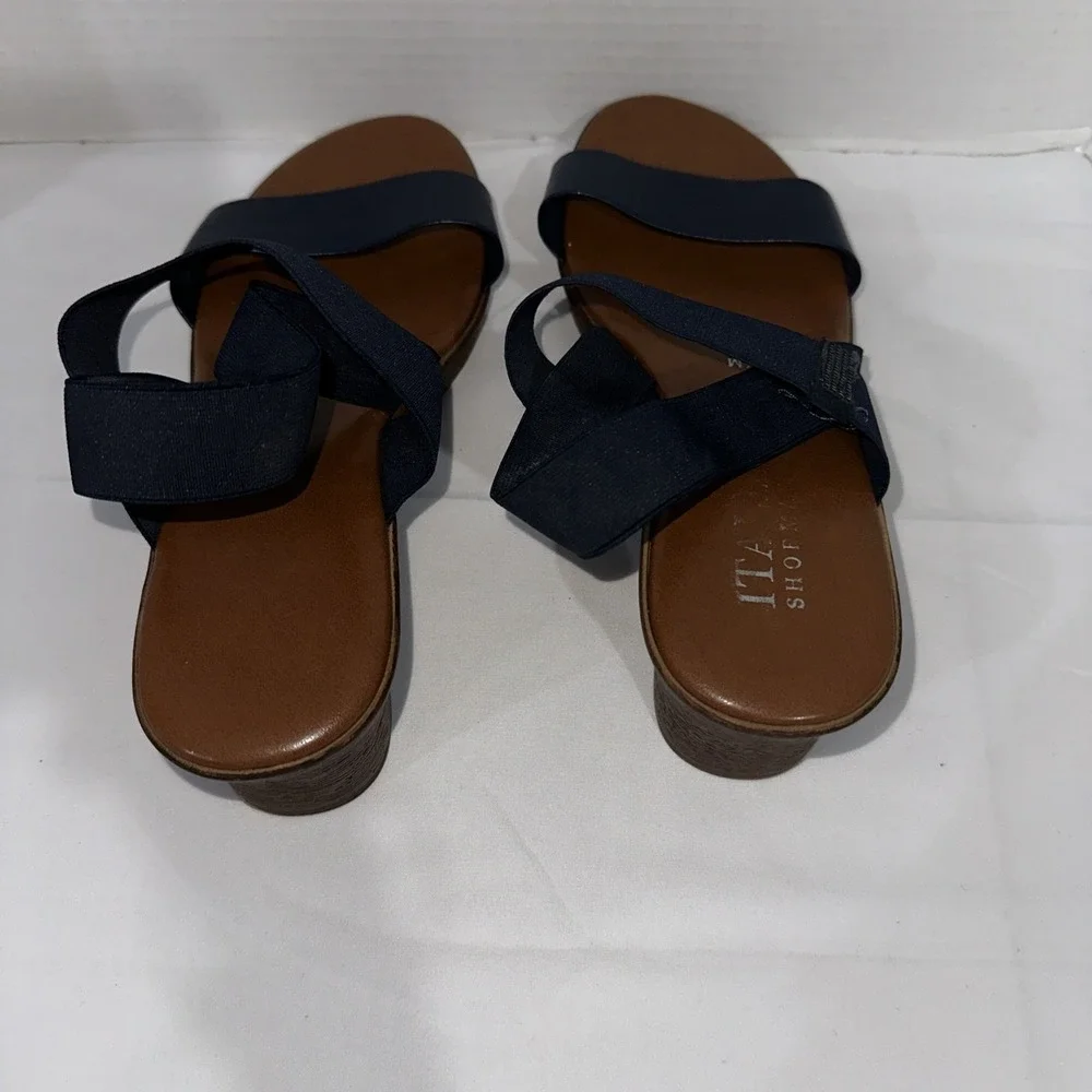 Italian Shoemakers Made In Italy Women's Navy Shoe SIZE 8.5